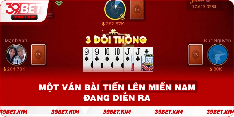 Hình ảnh một ván bài Tiến Lên Miền Nam đang diễn ra